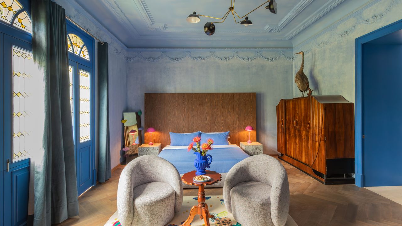 From Art Deco Retreats to Minimalist Sanctuaries – Mirror Brief